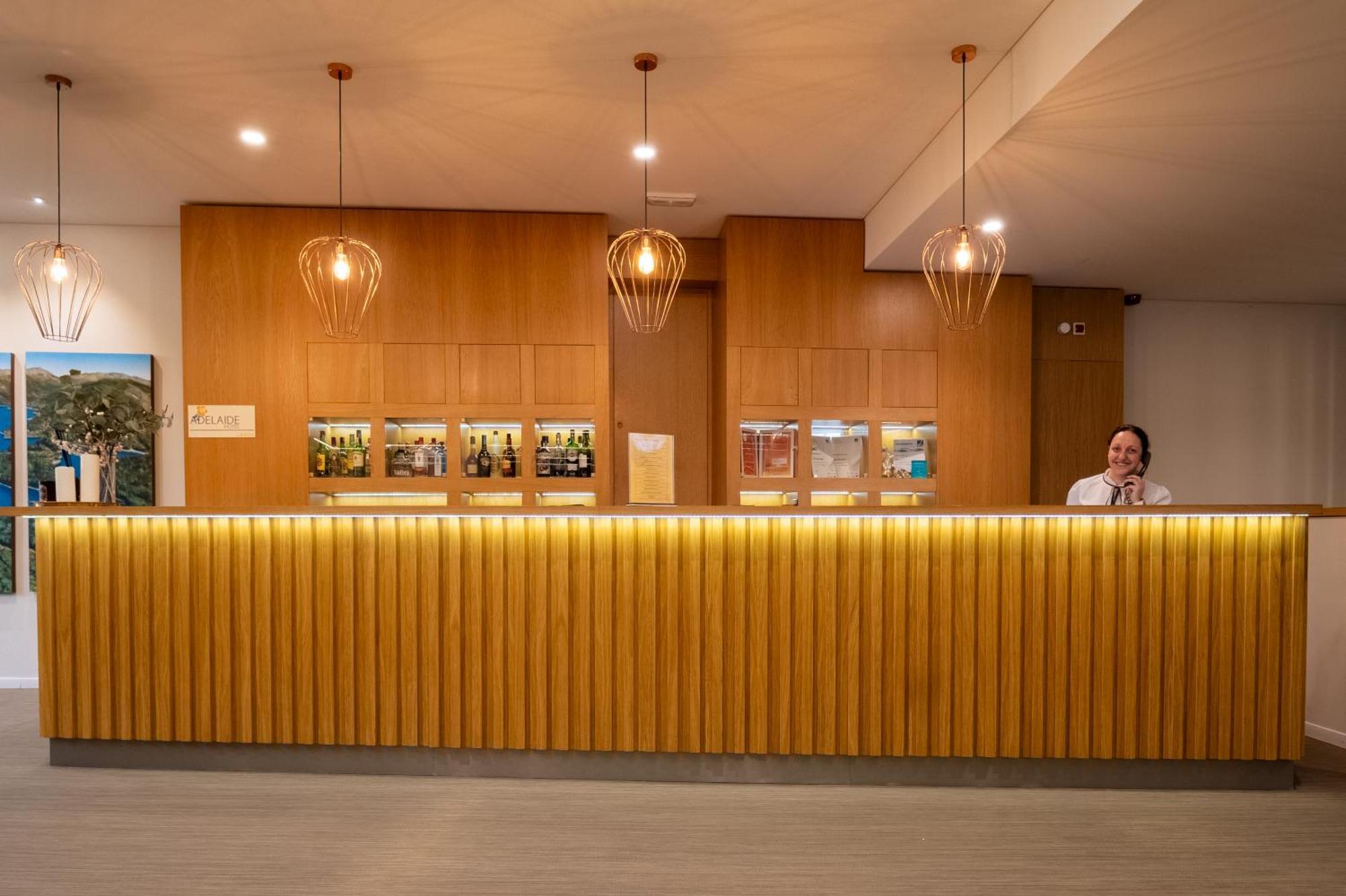Adelaide Hotel Герес Екстериор снимка