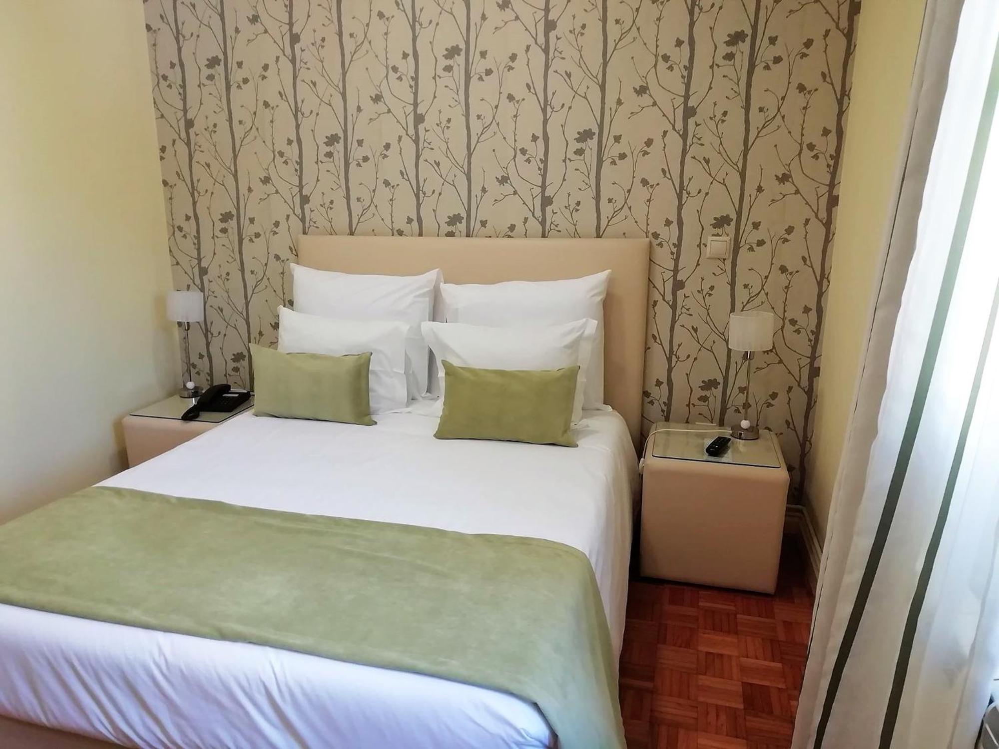 Adelaide Hotel Герес Екстериор снимка