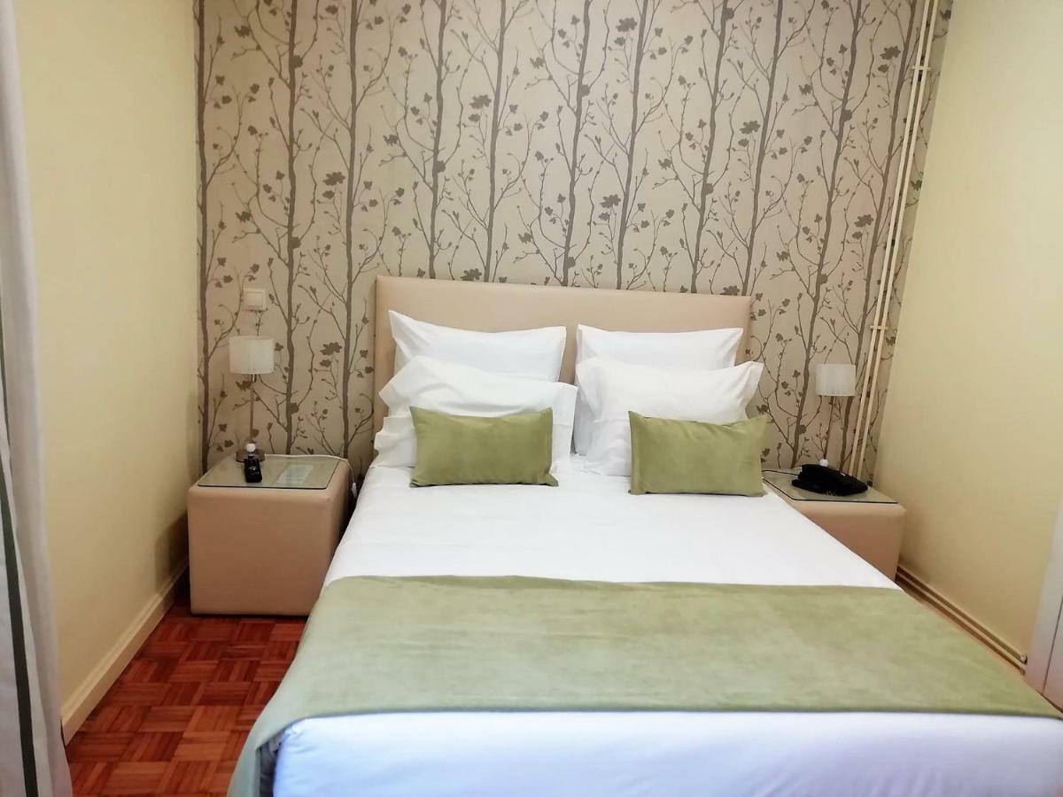Adelaide Hotel Герес Екстериор снимка