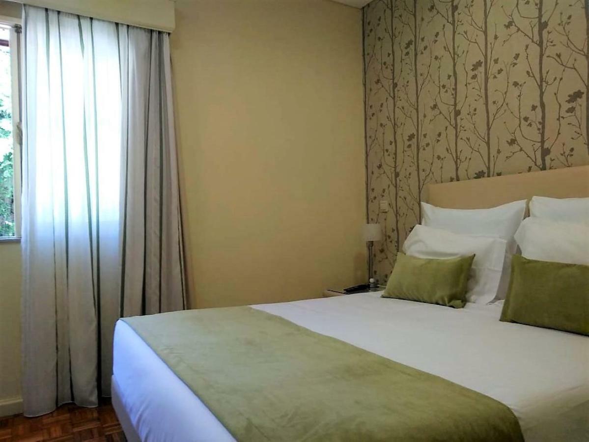 Adelaide Hotel Герес Екстериор снимка